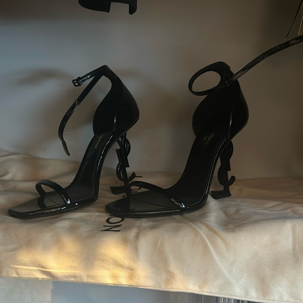 YSL Opyum sandals (all black)